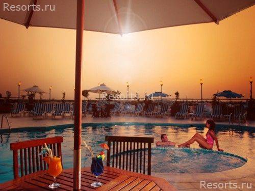 Towers Rotana Hotel 16